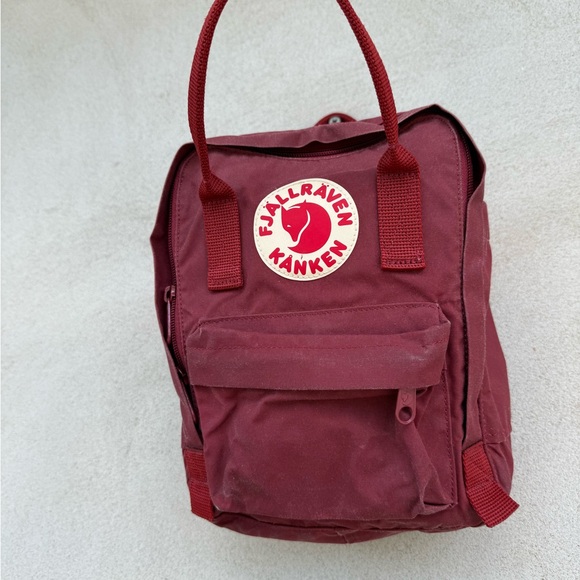 Kånken Mini Classic Backpack - Ox Red - Picture 5 of 11